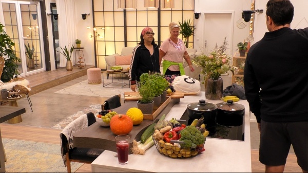 Schmidt Stattet Fernsehsendung Promi Big Brother Aus Franchise